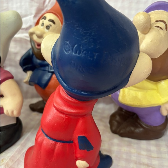 Vintage Ceramic Set of 5 Dwarves Disney Figurines Hand Painted - Picture 10 of 16
